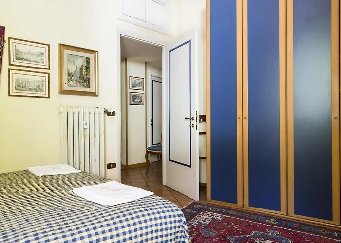 Lemon Tree Sistine Chapel * Rom